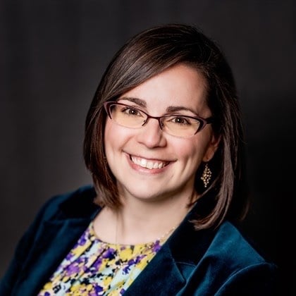 Headshot of Amanda Petzinger